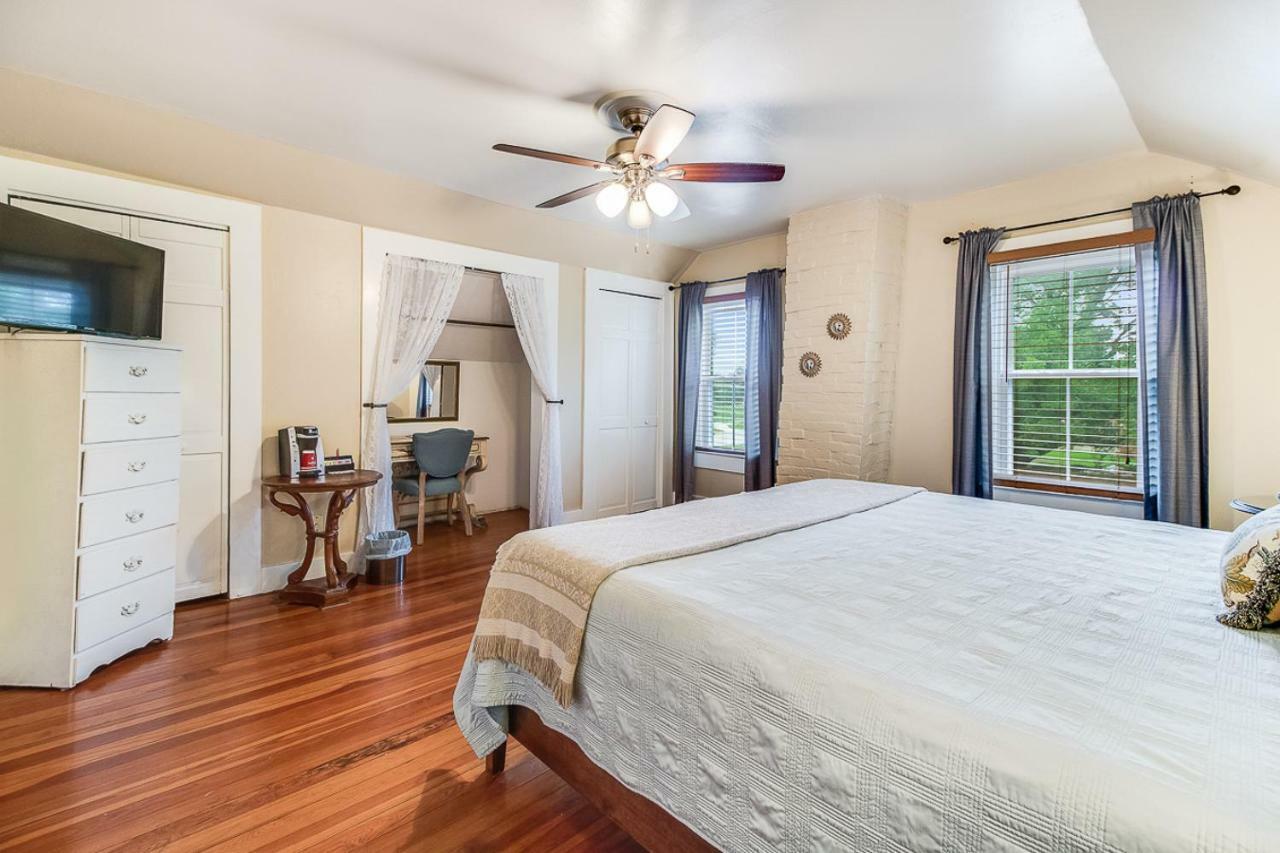 T'Frere'S Bed & Breakfast Lafayette Luaran gambar